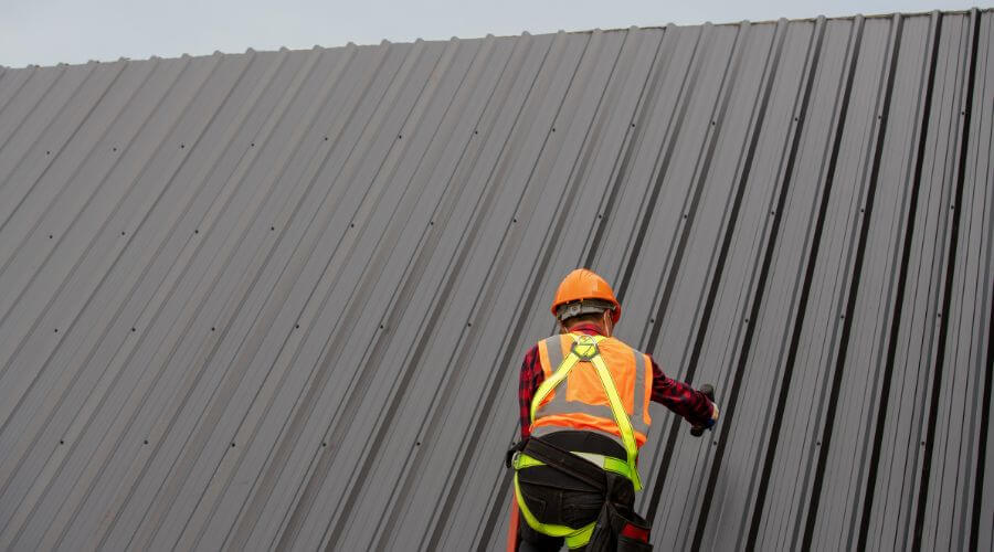 Professional gutter cleaning in Pittsboro, NC